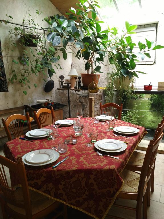 Chambre D'Hotes Le Moulin De Moulis Zewnętrze zdjęcie